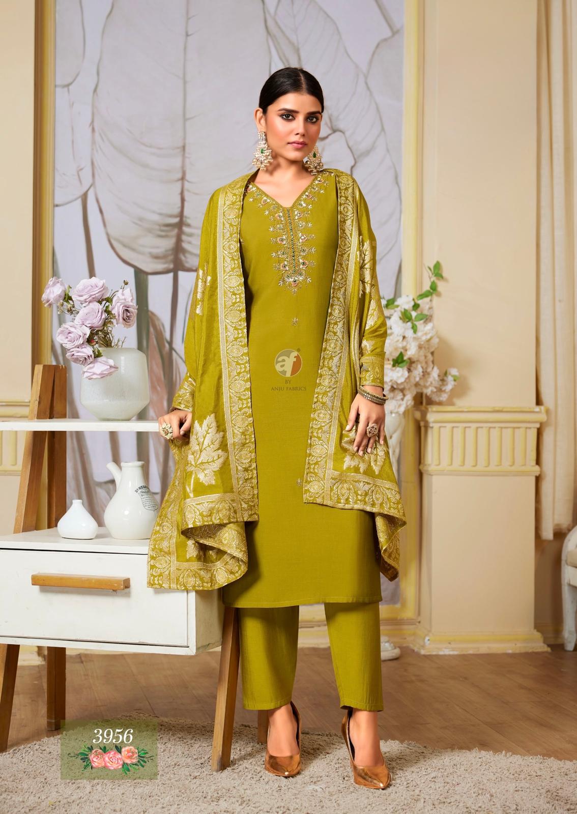 Vastra vol-4 Kurti Pant with Heavy Dupatta