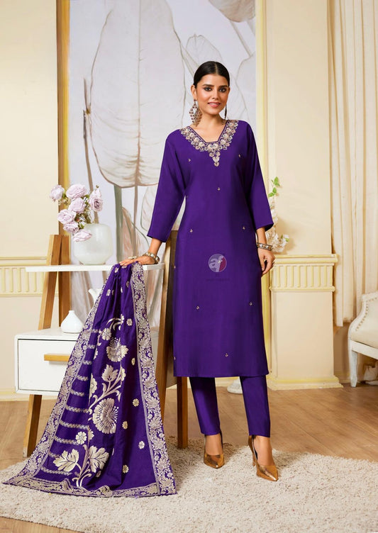 Vastra vol-4 Kurti Pant with Heavy Dupatta