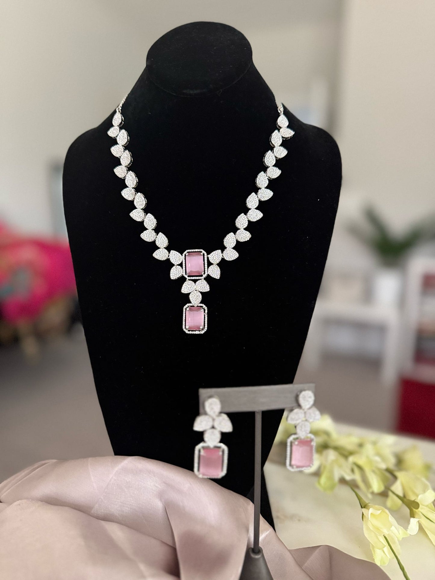 Stylish Rose Pink Silver Plated Fashion Jewelry Set with Gorgeous Earrings