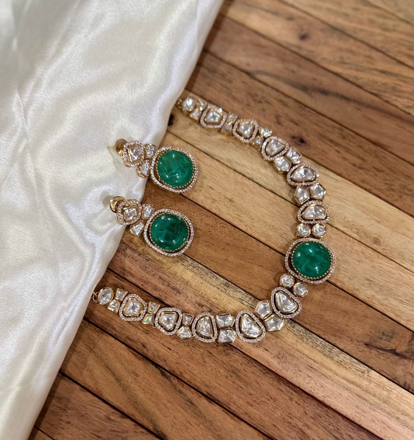 Modern Green Polki Golden Necklace Set